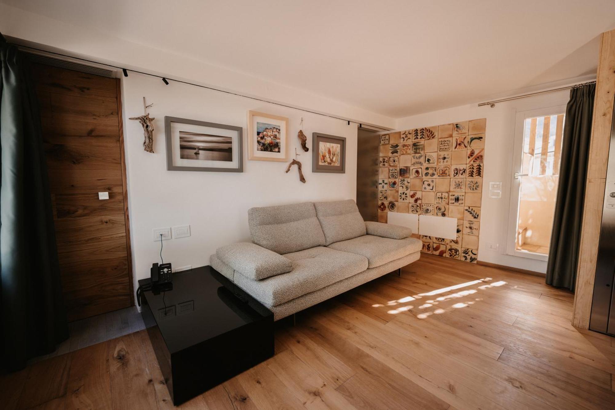 Praia Art Resort - Small Luxury Hotels Of The World (Adults Only) Le Castella  Luaran gambar
