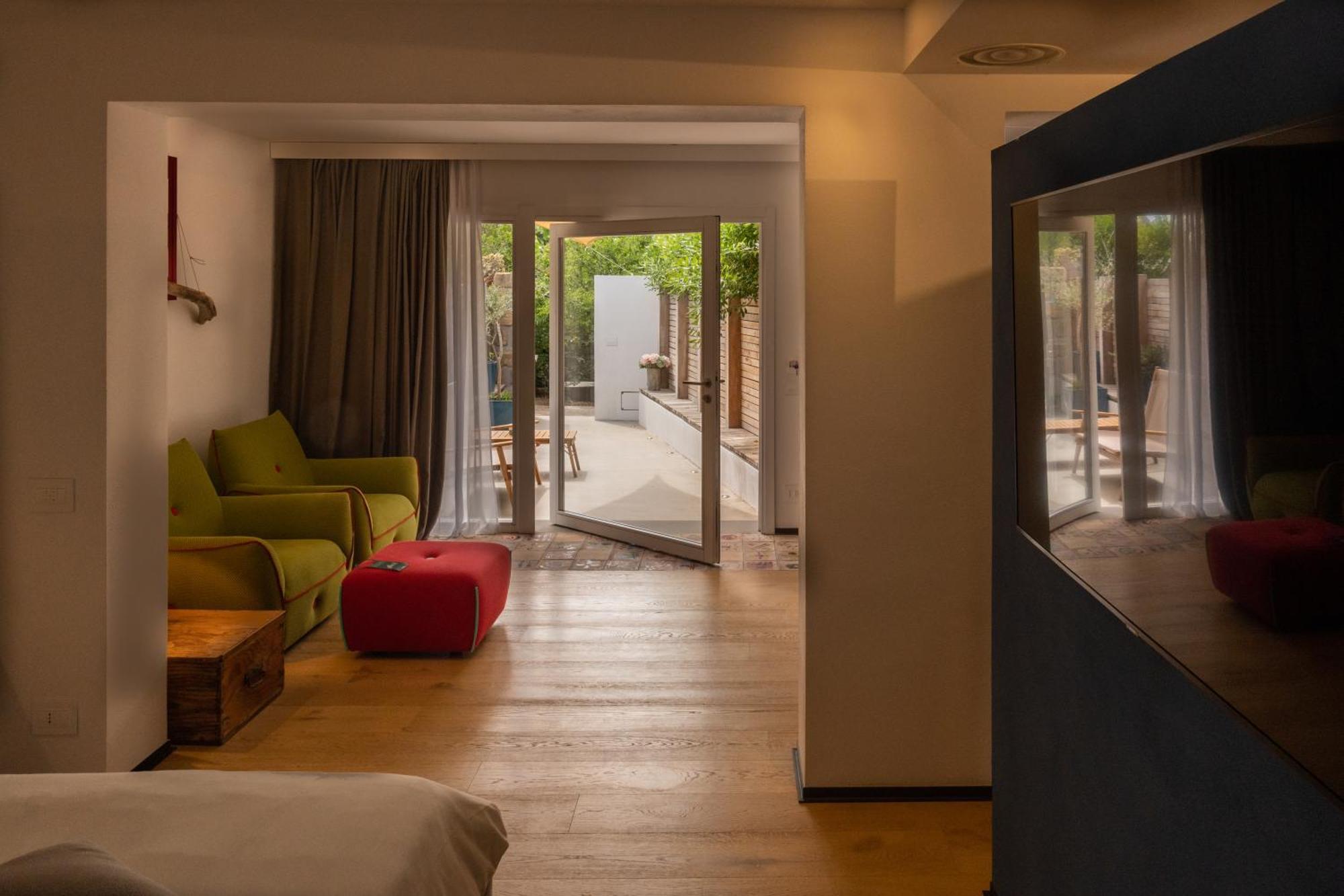 Praia Art Resort - Small Luxury Hotels Of The World (Adults Only) Le Castella  Luaran gambar